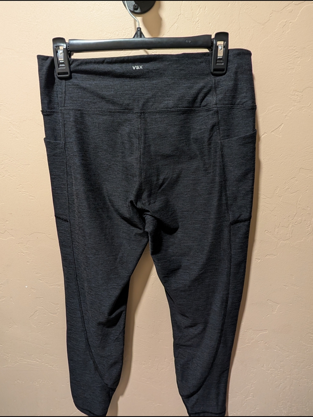 Victoria's Secret Dark Charcoal Heathered Capri Leggings with Side Pockets Large - Picture 3 of 6